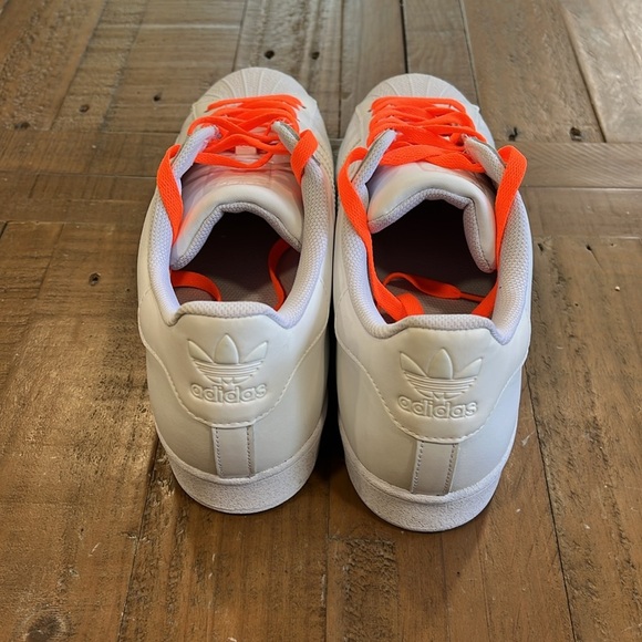 Adidas superstars white on white leather NWOB - Picture 2 of 7